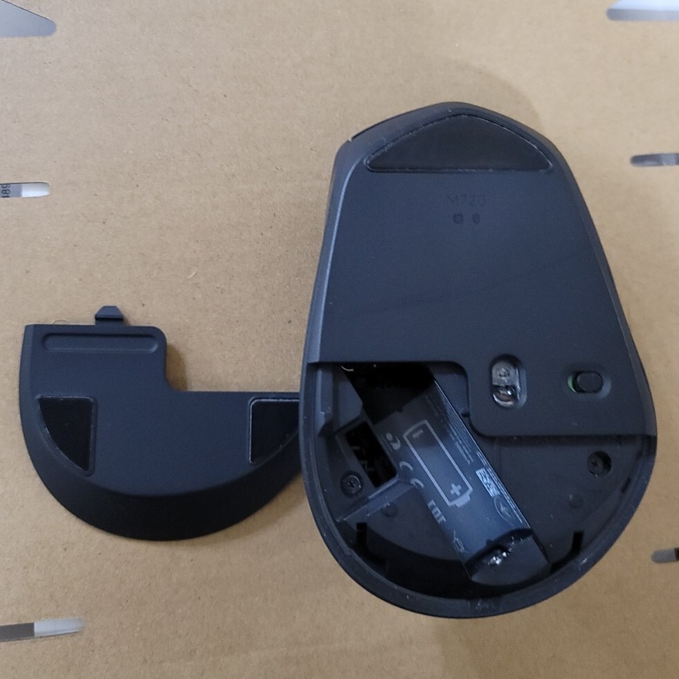 Logitech M720 Triathlon Precision Pro Wireless Bluetooth ONLY PC 