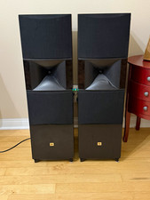 JBL SVA1600 Black Wired Rectangular Floor Sta...