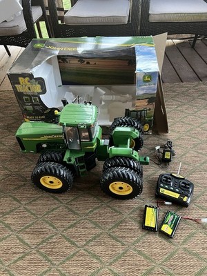 ERTL John Deere 9620 Radio Remote Controlled Tractor RC Toy