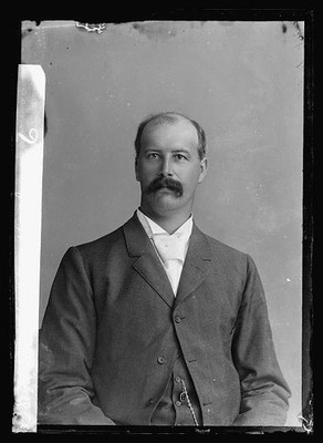 Photo:W.J. Kettler Portrait Cab 1891 1894