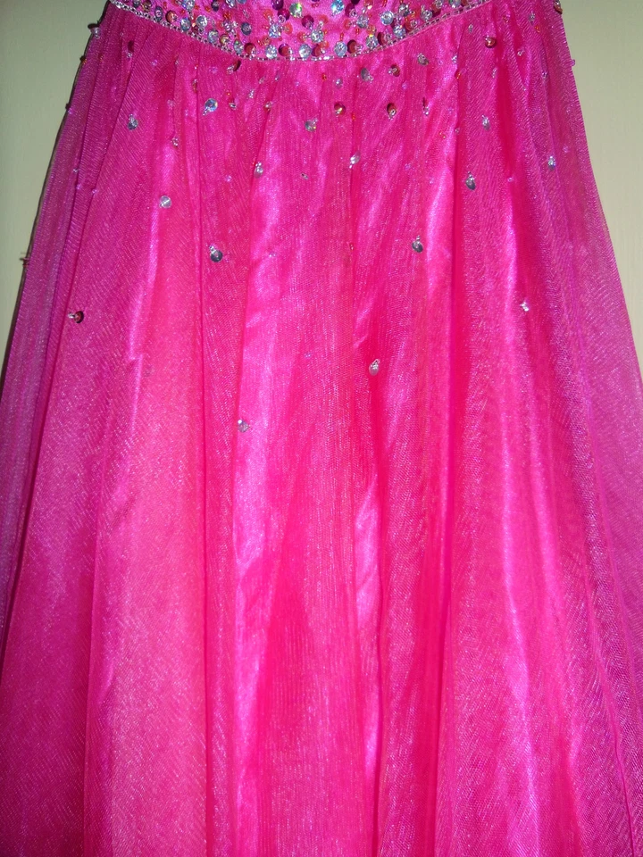 Nuevo sin etiquetas Vestido de baile de malla y tafetán Sean Collection talla 2 fucsia Foto 3 de 4