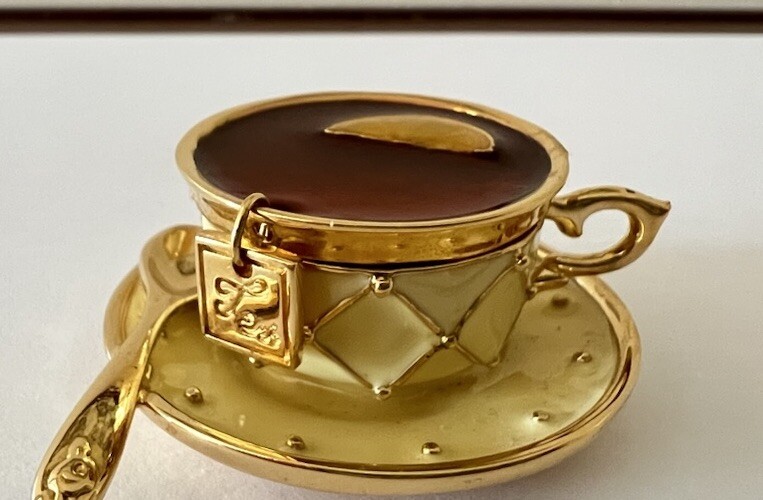 ESTEE LAUDER FULL SOLID PERFUME COMPACT TEA CUP BEAUTIFUL MINT