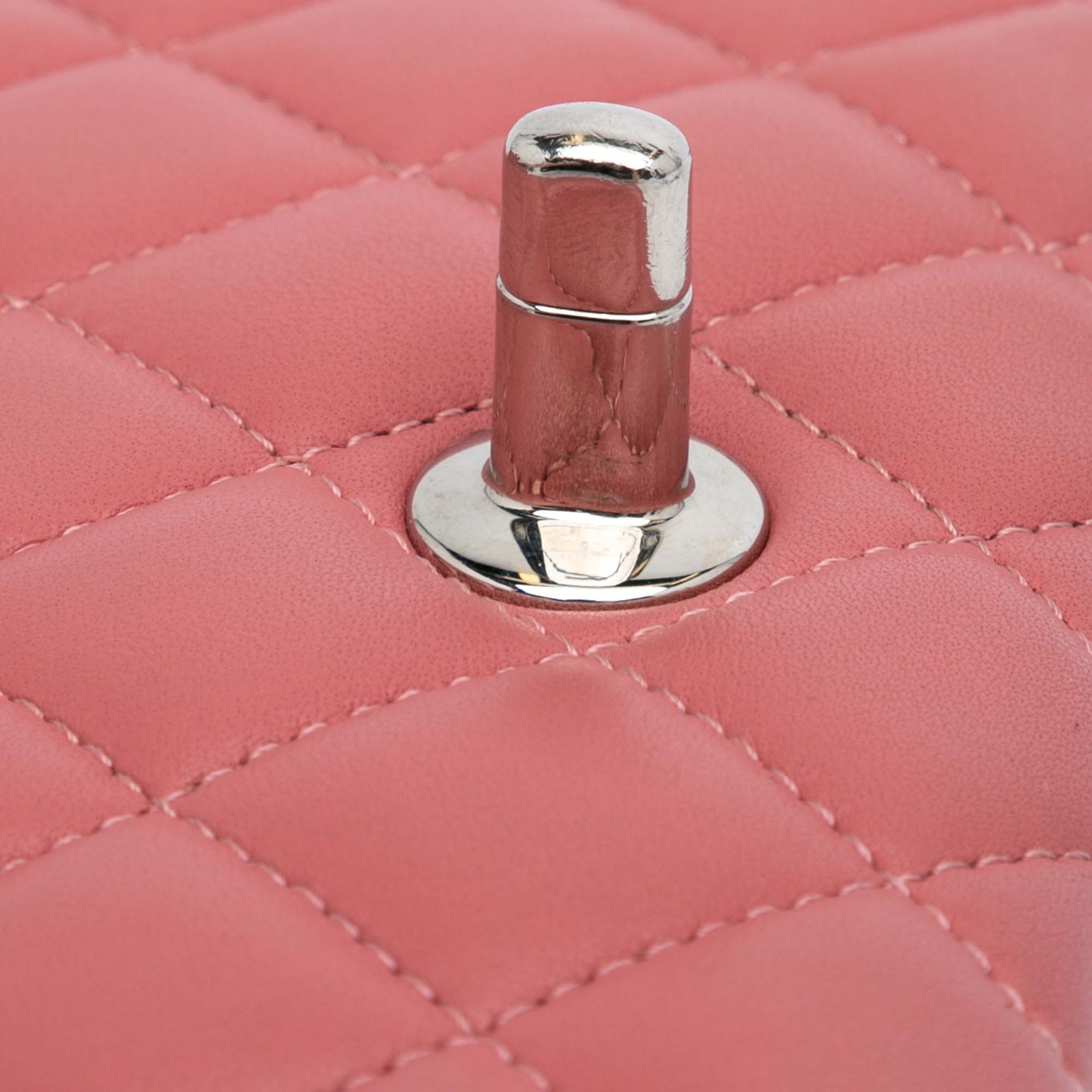 Authenticated Chanel Mini Square Classic Lambskin… - image 8