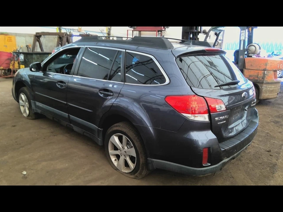 (LOCAL PICKUP ONLY) Hood Fits 10-14 LEGACY 6801362 Foto 3 de 4