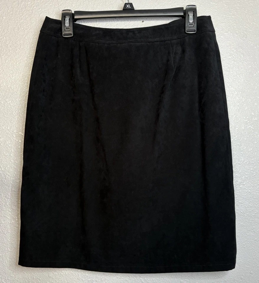 Mujer’s Falda Lápiz Negra Moda Int’l Talla 8 Botones Preppy Gótico Gorpcore Oficina Foto 2 de 4