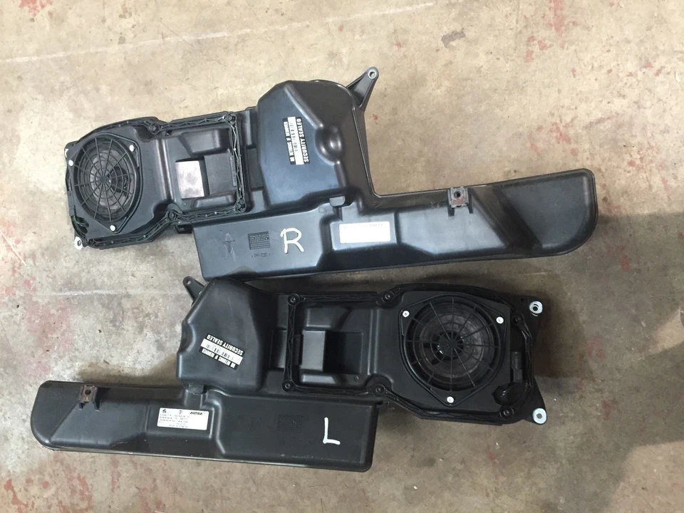 PORSCHE BOXSTER 986 - 911 996 BOSE DOOR SPEAKERS   986 BOSE SPEAKERS  NM02 DEU - Image 2 of 4