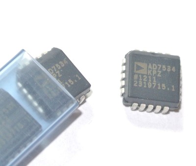 AD7534KPZ Analog Dev. DAC 1-CH R-2R 14-bit 20-Pin PLCC ..............  [ 1 pcs ]