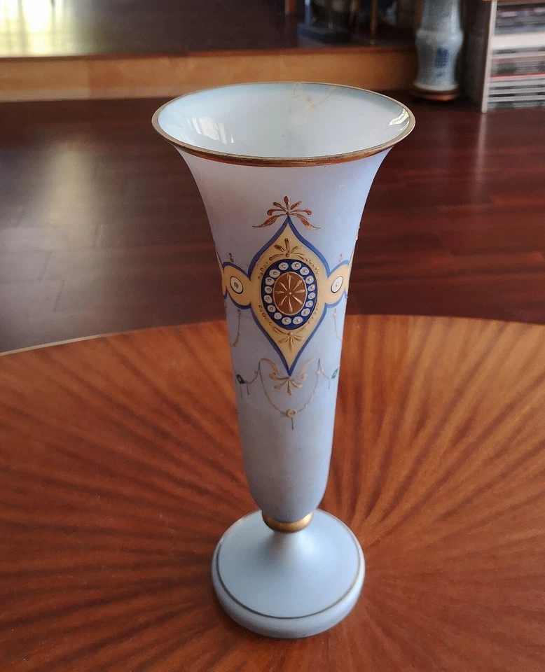 Ancien  vase cornet en opaline Bleu et Or  Epoque Charles X - Photo 2/4