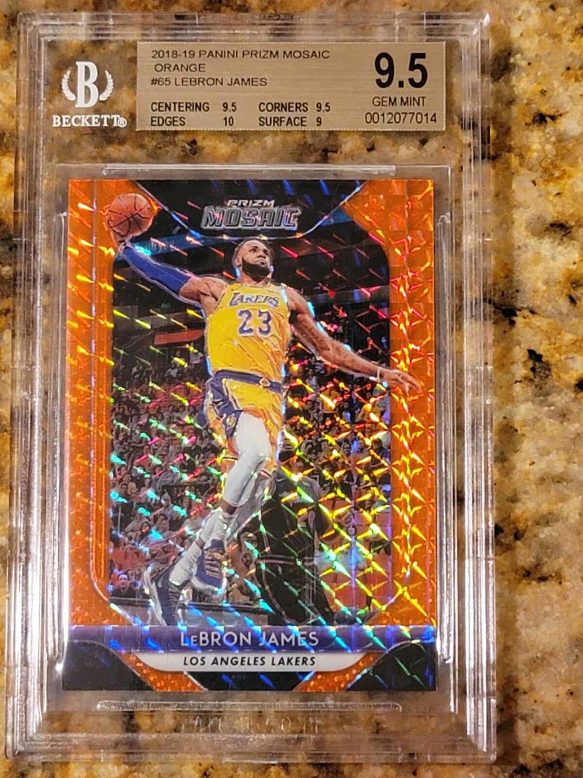 2018-19 Panini Prizm LeBron James Mosaic Orange Refractor /99 BGS 9.5