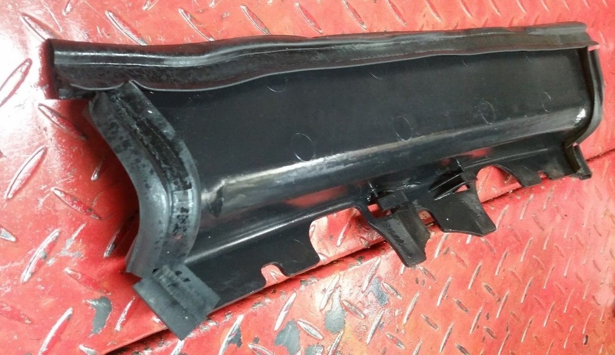 95-97 KAWASAKI ZX-11 F1 GPZ 1100 RADIATOR TOP SHROUD COVER GUARD