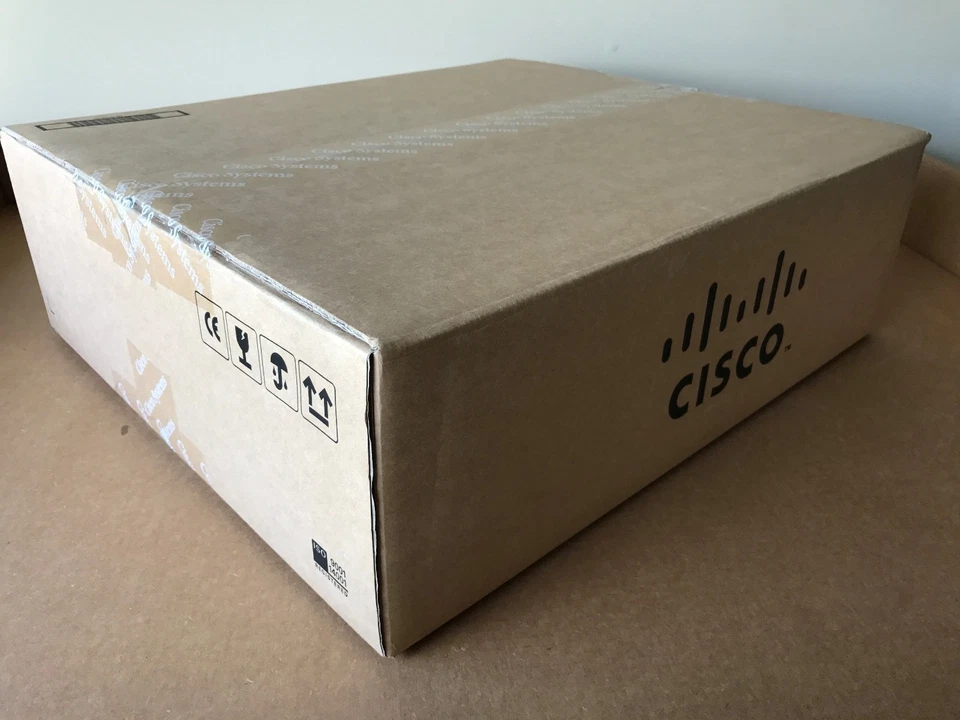 NEW SEALED Cisco C6800-48P-SFP= Catalyst 6800 48-port 1GE fiber module w/ DFC4 - Image 2 of 3