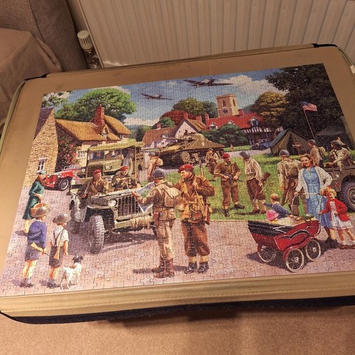Preparations for D Day 1000 Piece Gibsons Jigsaw Puzzle - Picture 2 of 3