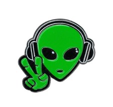Alien Headphones - Novelty Funny Super Alien and His Headphone - PIN - 1" x 1.5"