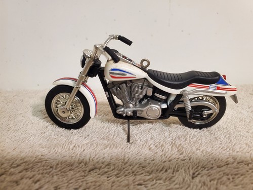 3 Harley-Davidson Motorcycle Ornaments Vintage 2002 has repaired handle - Picture 11 of 12