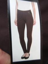 DKNY PONTE PANTS NWT MERLOT SIZE M MID RISE STRETCH PULL-ON SILHOUETTE FAUX FLY