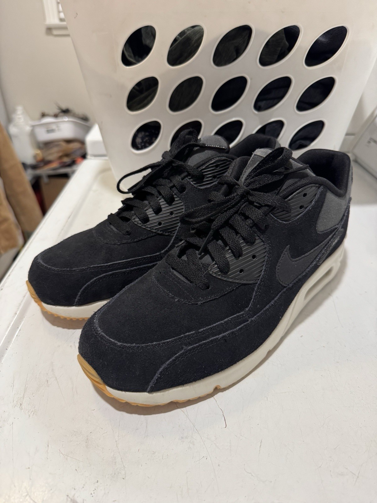 Nike Air Max 90 Ultra 2.0 Men's Sneakers Black Gum Suede Size 10.5 thumbnail 2