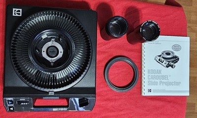 Kodak Carousel 4600 Slide Projector Zoom Lens Extra Lens Tray Travel Case Works
