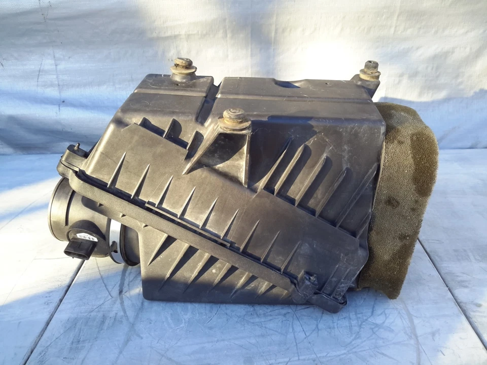 Chevrolet Tahoe Hybrid 2008-2009 6,0 L admisión de aire filtro de aire caja catalizadora fabricante de equipos originales Foto 4 de 4