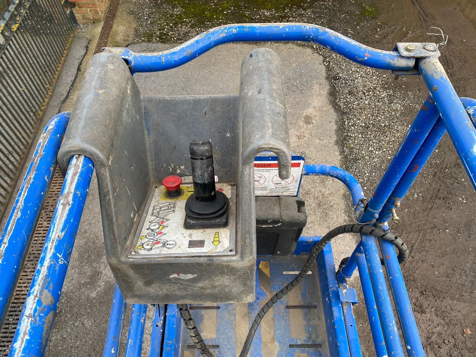 Upright MX19 genie Scissor Lift / Access Platform / Man Lift eBay