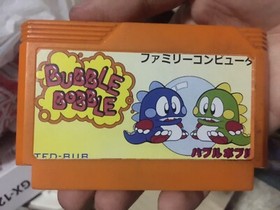 Famicom NES Set 2 Game Bubble bobble Part 1 (IC,Re-printed Label), Part 2 (Glob)