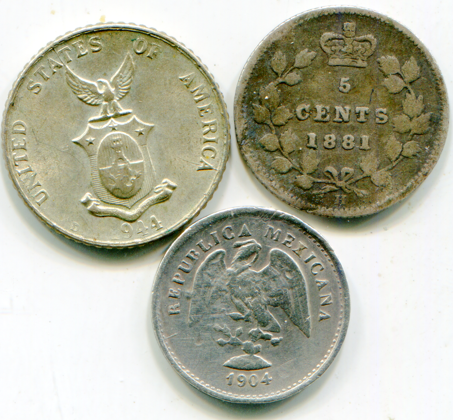 World silver coins lot of (3) vintage items    lotnov6697