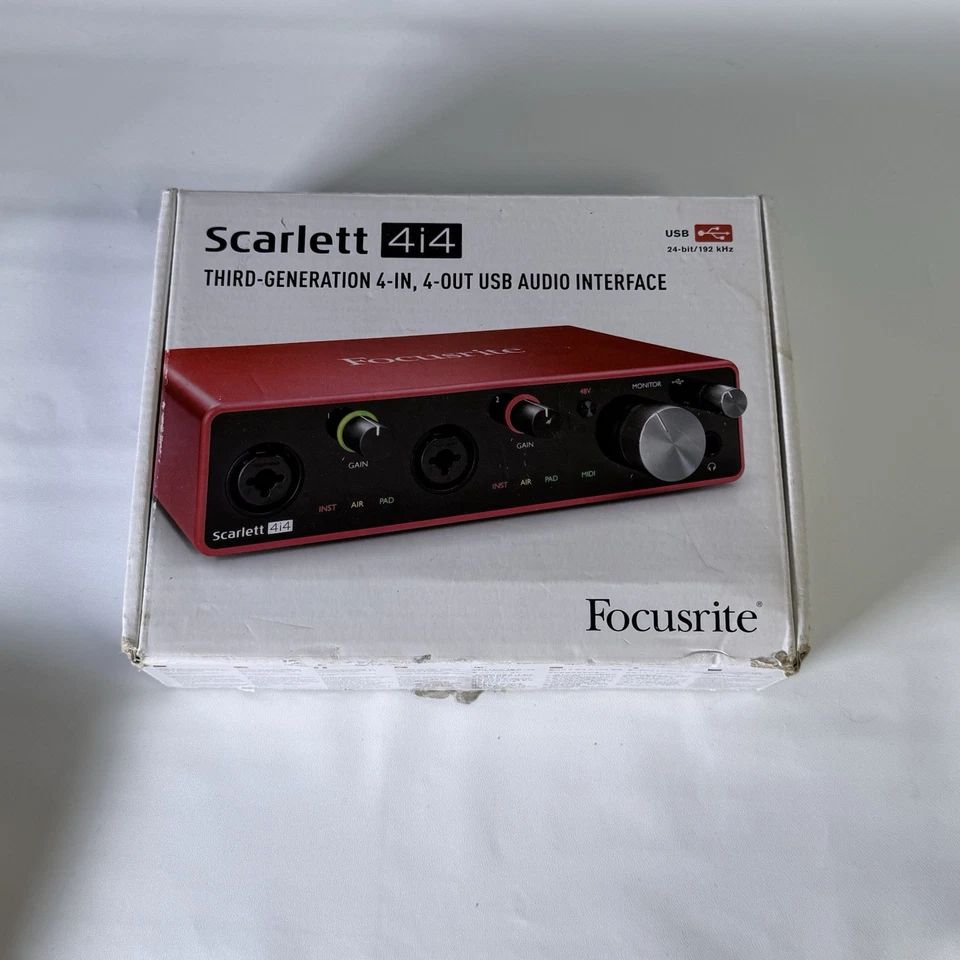 Focusrite Scarlett 4i4 (3.ª generación) Interfaz de audio USB 4-i-4 MK3 Studio U264367 Foto 3 de 4