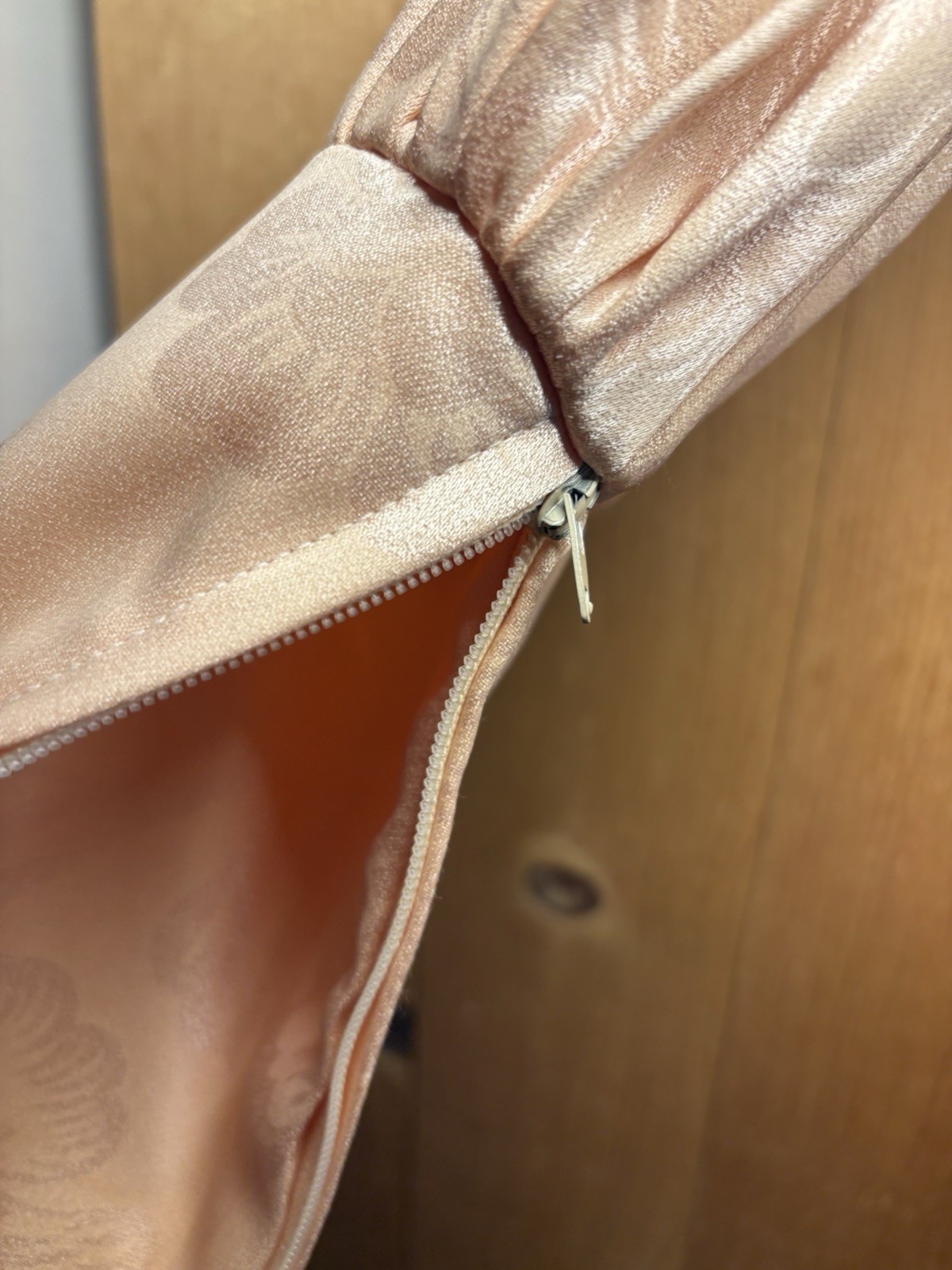 1970s Peach Satin Gunne Sax Prairie Dress I Magnin (minor Flaws) XXS 32/29 Tie