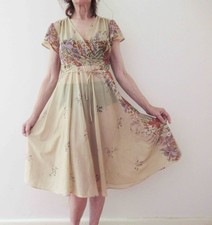 Vintage 70s Floral Tea Dress Small