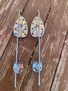 John Wilson Coronation Ace Lite blades (Size: 9.75) WITH SCREWS- Great condition