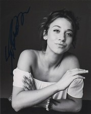 Stella Maeve Magicians Autographed Signed 8x10 Photo COA D2