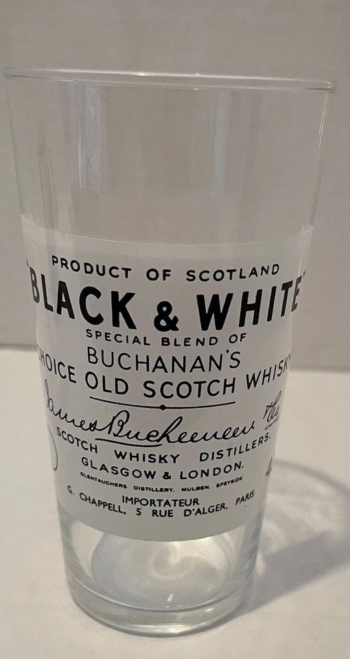 (2) Whiskey Advertisement Glasses-Buchanan’s Black & White/VAT 69 5.25” - Image 3 of 4