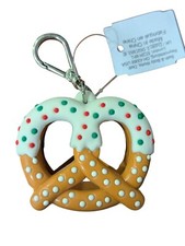 Bath  Body Works PocketBac White Chocolate Pretzel Sanitizer Holder Sleeve New