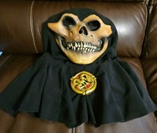 2004 Mario Chiodo Studios Demon Warlord Undead Skull Horror Full Hooded Mask
