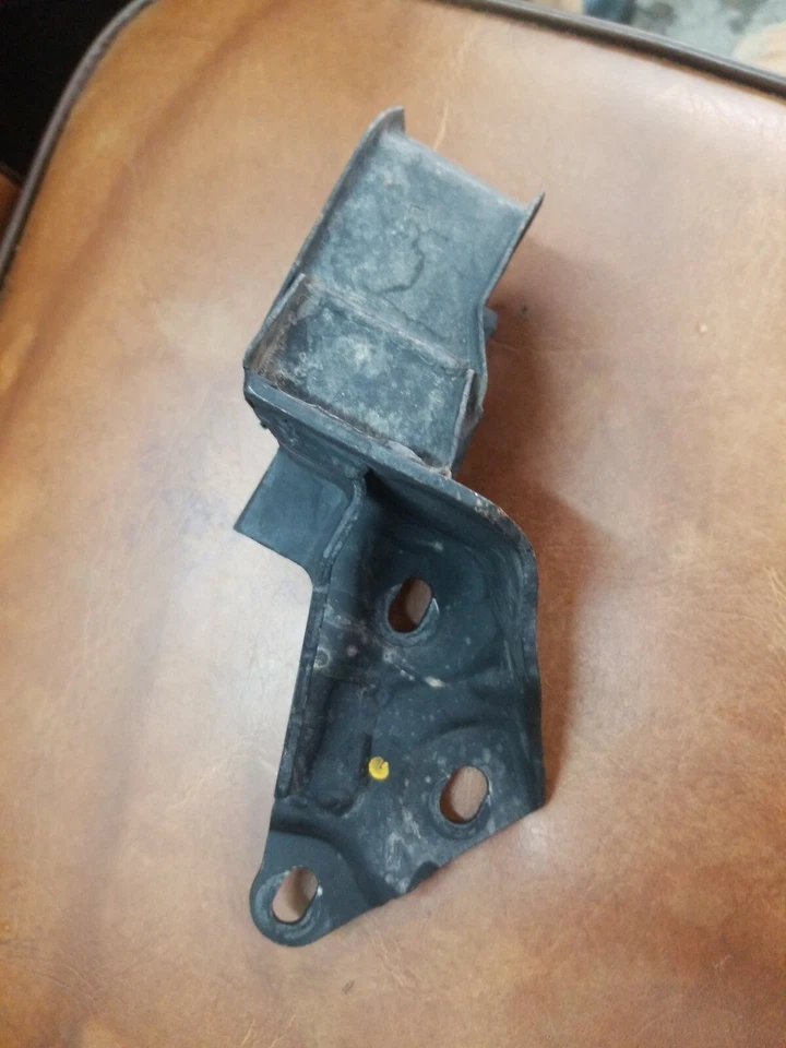 09-21 Infiniti FX50 Q50 Q60 QX50 QX70 Sistema de escape derecho Suspensión 20651-1CA0A Foto 3 de 4