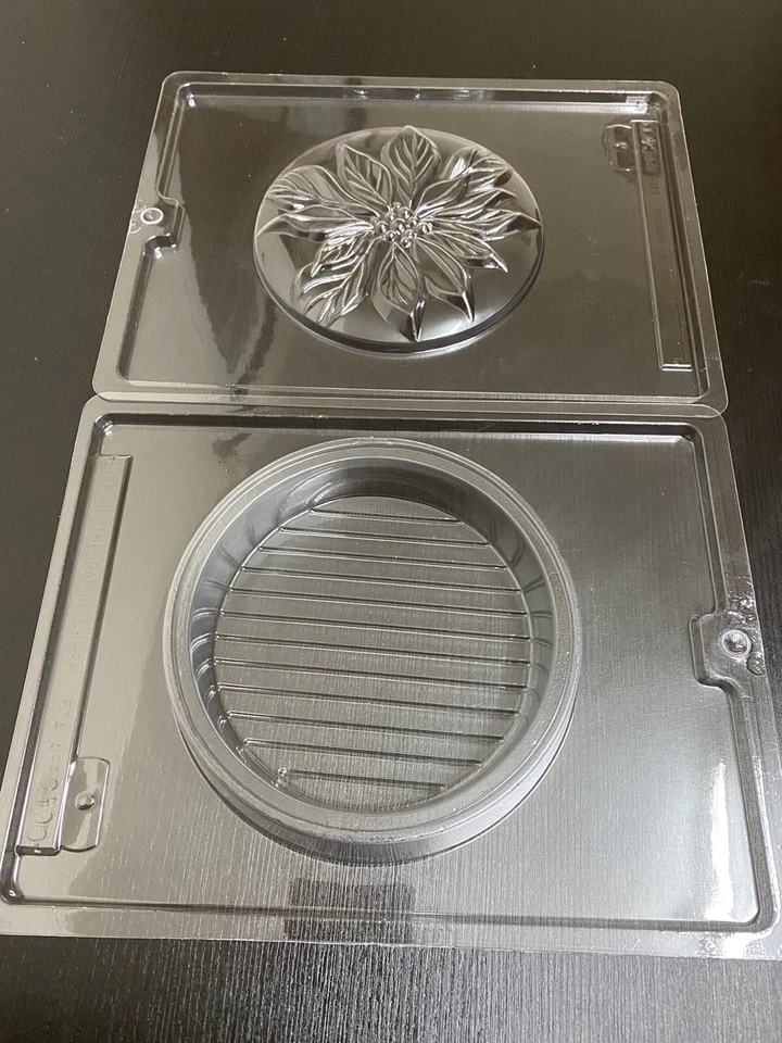 3D MOLD SET POINSETTIA POUR BOX  5-1/2 CHOCOLATE CANDY MOLD ROUND - Image 2 of 4