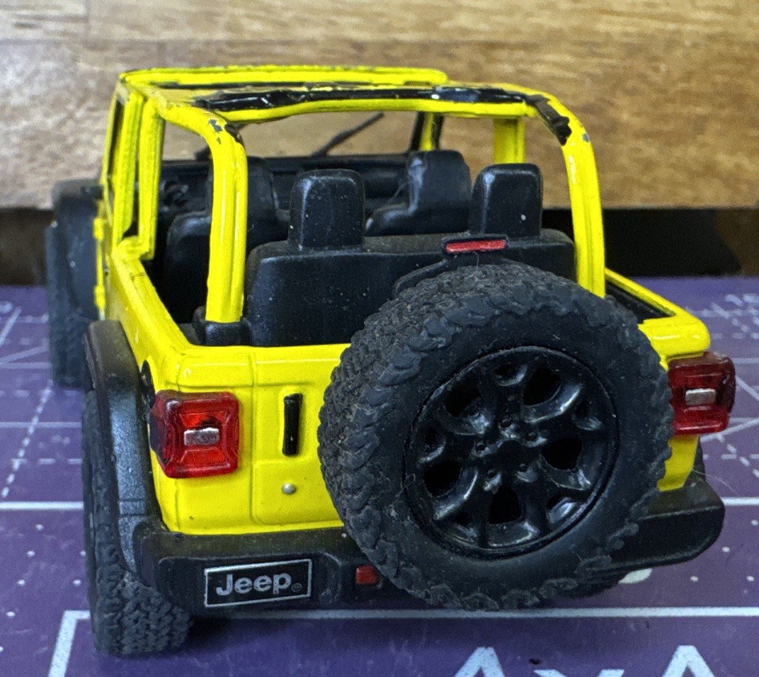 Kinsmart 1:34 - 2018 Jeep Wrangler without Hard Top Yellow) thumbnail 4