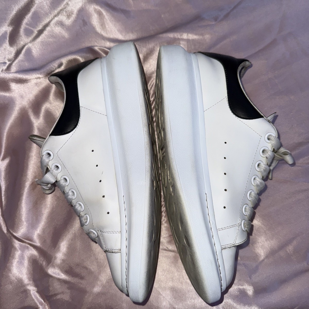 Stylish Black and White McQueen men’s shoes Men main image 2