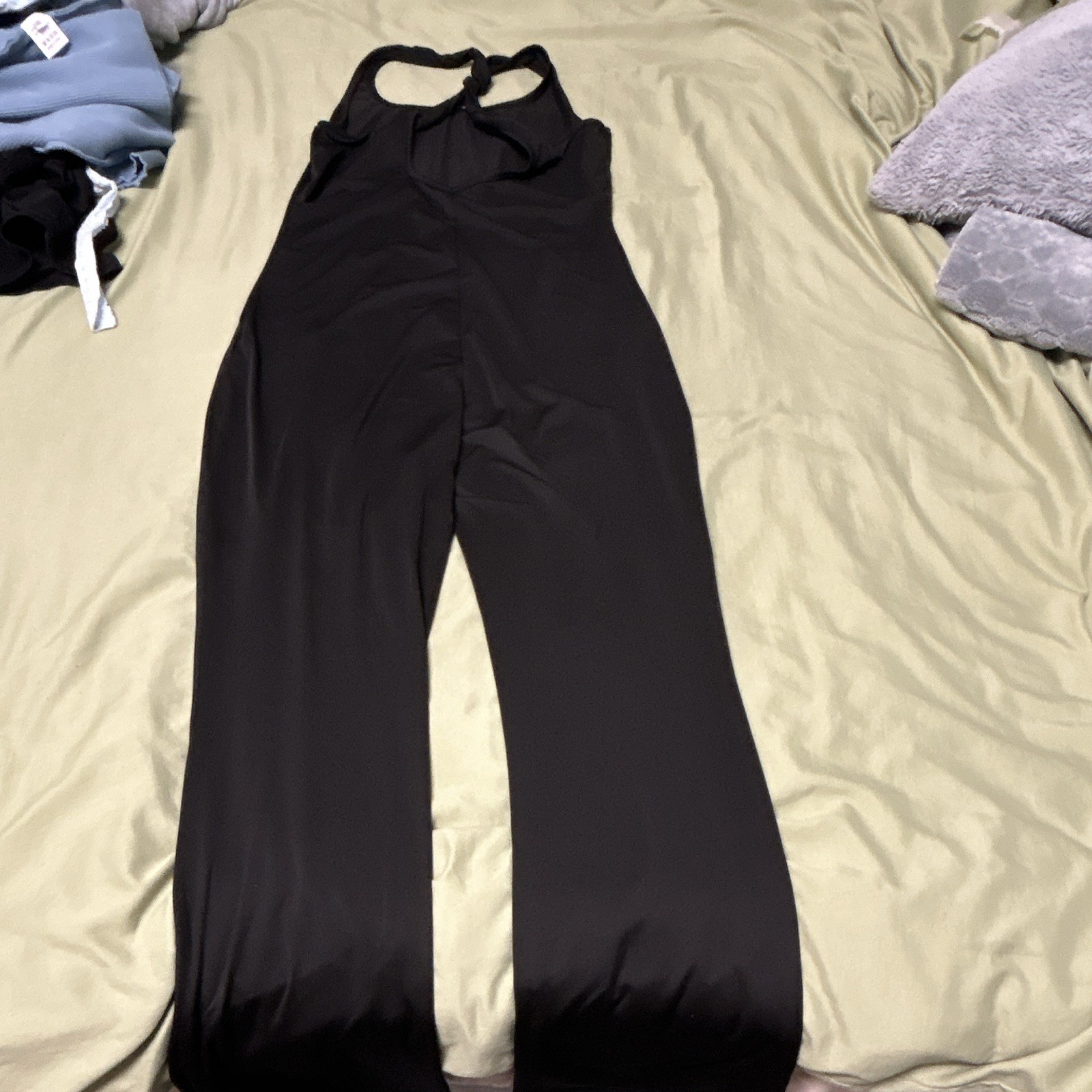 Women’s Black Solid Halter Neck Sleeveless Wide-Leg One-Piece Jumpsuit M
