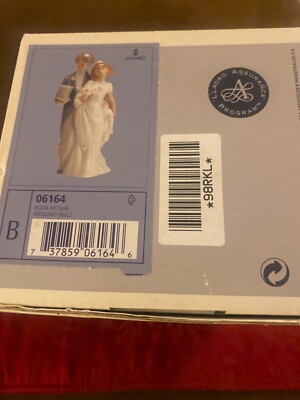 LLADRO #010-06164 BODA ACTUAL WEDDING BELLS CAKE TOPPER W/ BOX