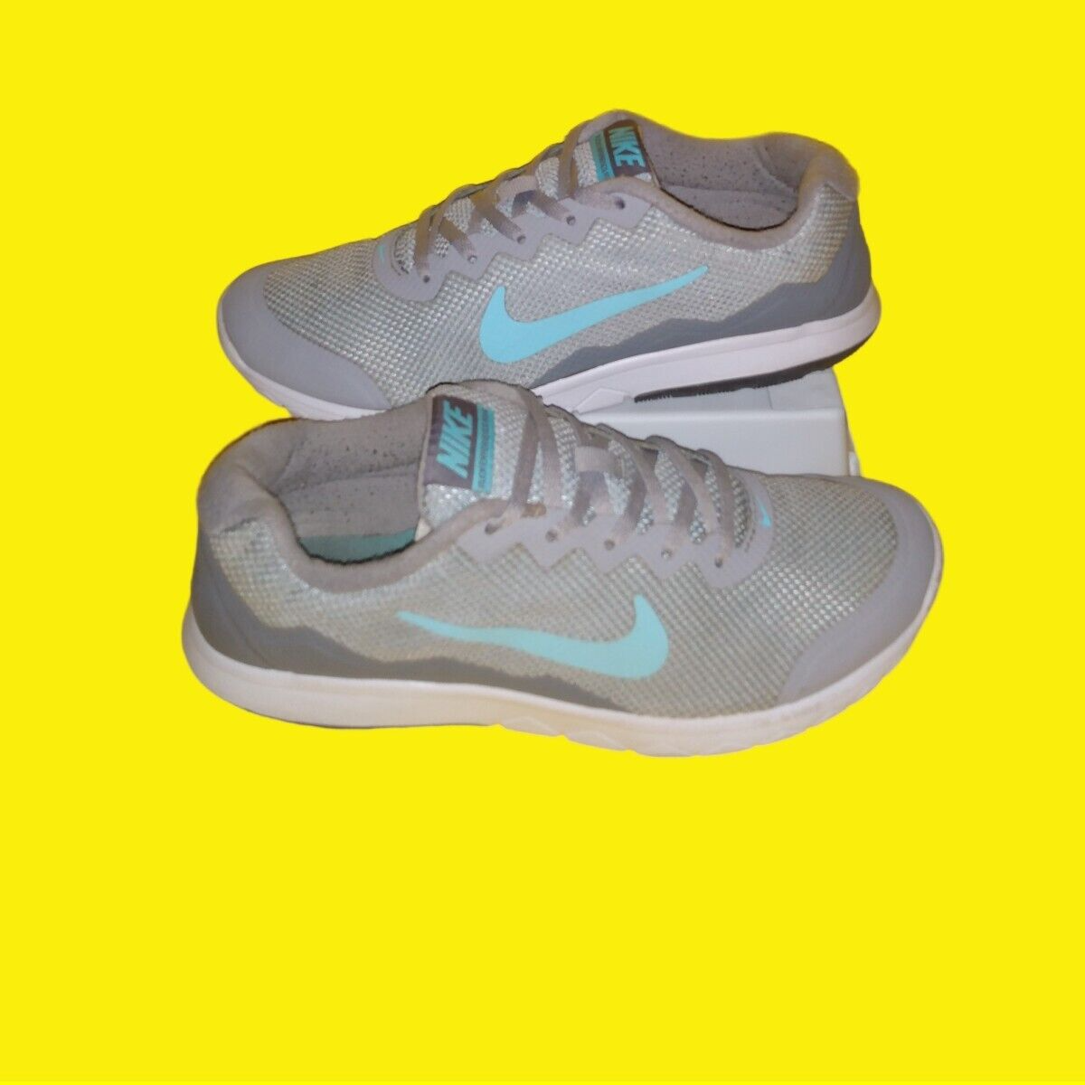 Nike Flex Experience RN Women's Size 10 749178-002 Gray Aqua Super Clean!