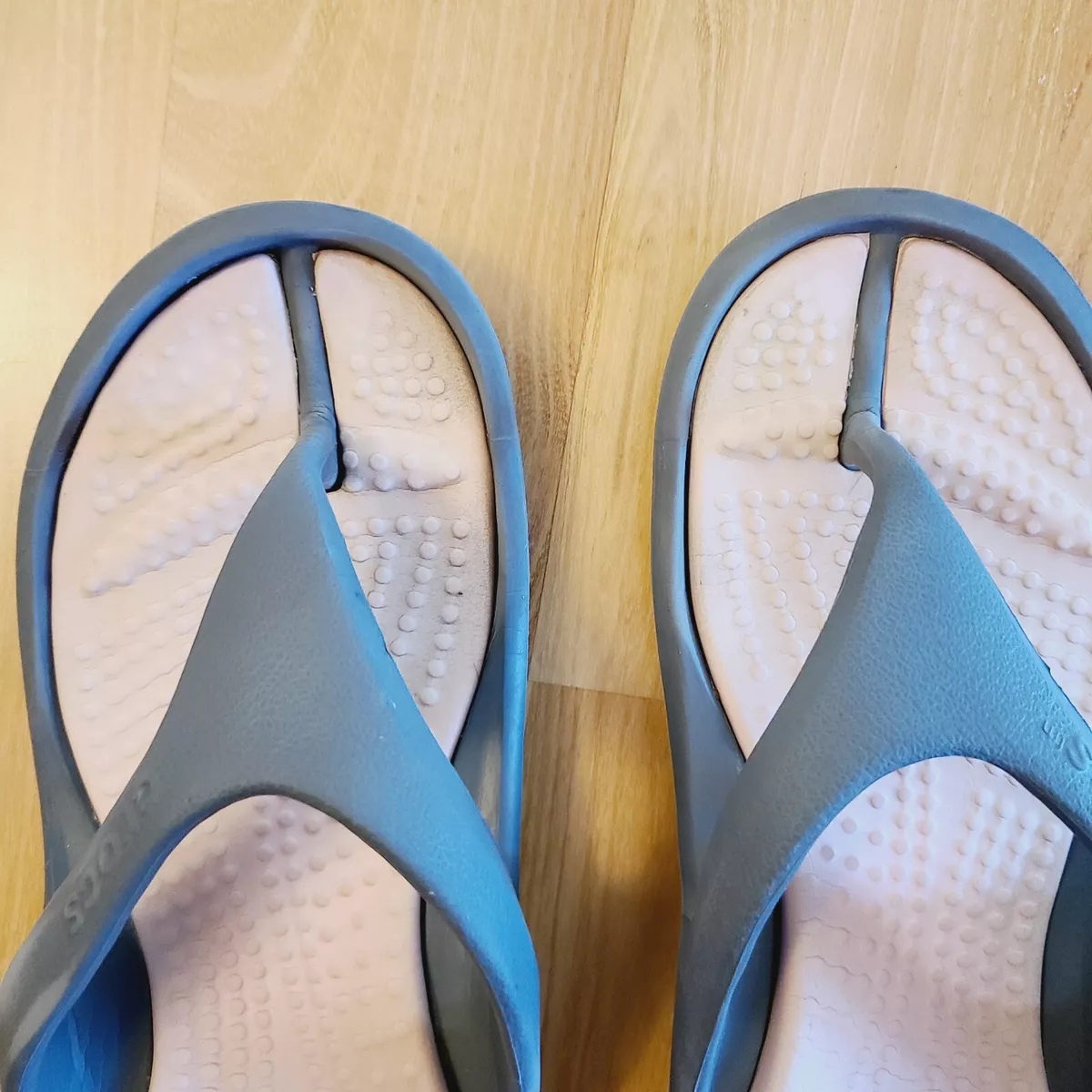 Crocs hotsell athens sandals