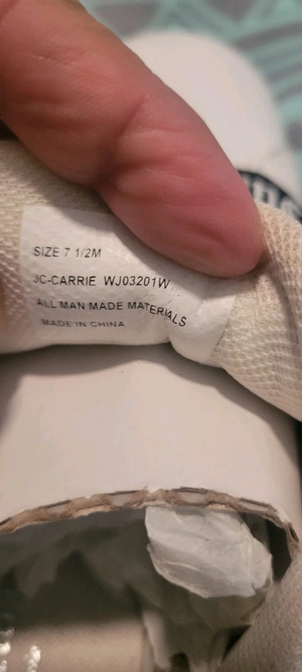 Tenis Juicy Couture Mujer Talla 7 1/2 Blanco JC-CARRIE WJ03201W Foto 3 de 4