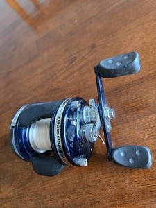 abu garcia ambassadeur 5600 c4 mag Classic Casting Reels This aluminum fishing reel is equipped with a synchronized level wind system which improves your line lay and castability In Stock🔥, ABU GARCIA (OG),