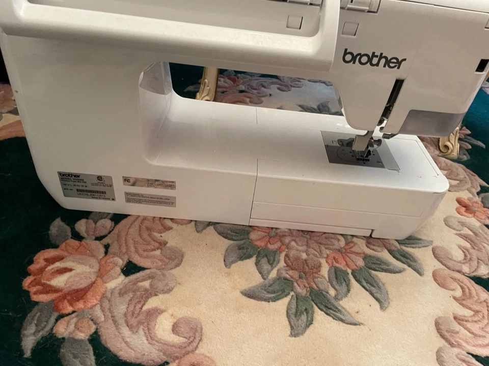 Brother sewing machine vq3000 DREAMWEAVER - Image 3 of 4