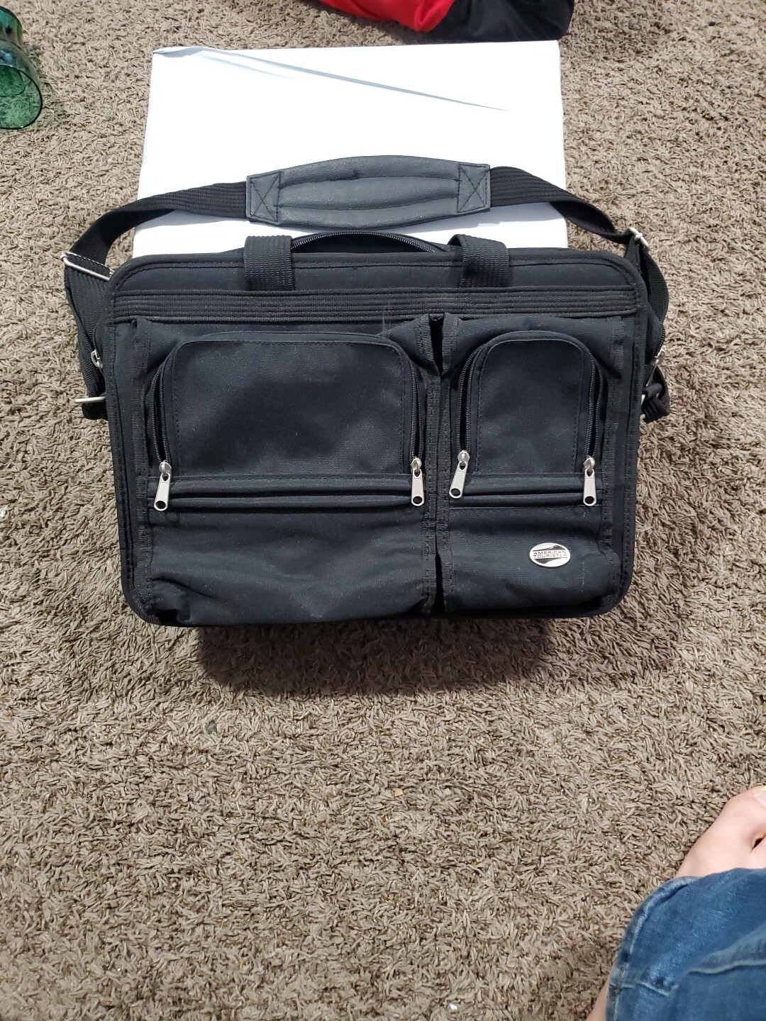 American Tourister Padded Laptop Bag Messenger Bag Carry On Excellent Condition