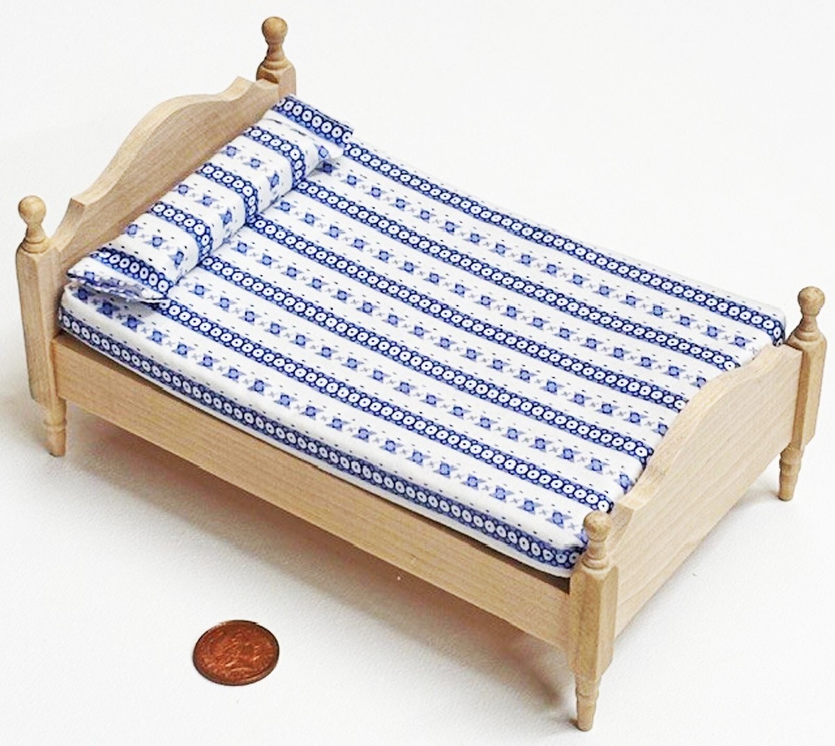 Dolls House Single Bed Natural Finish 1:12 Scale Bedroom Accessory