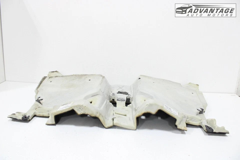 2015-2018 宝马 X4 F26 后部第二轮地板车盖衬里垫原始设备制造商 — 第 4/4 张图片