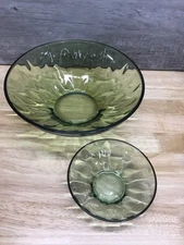 Hazel Atlas Avocado Green Mid Century Modern Vintage Chip and Dip Set