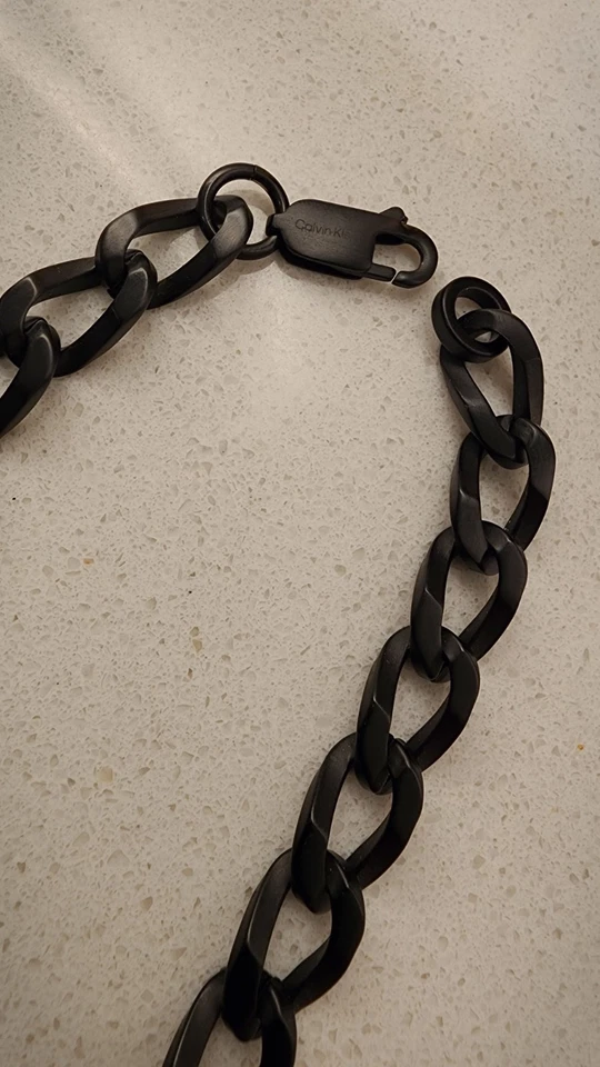 Collar de cadena negro Calvin Klein Foto 3 de 4