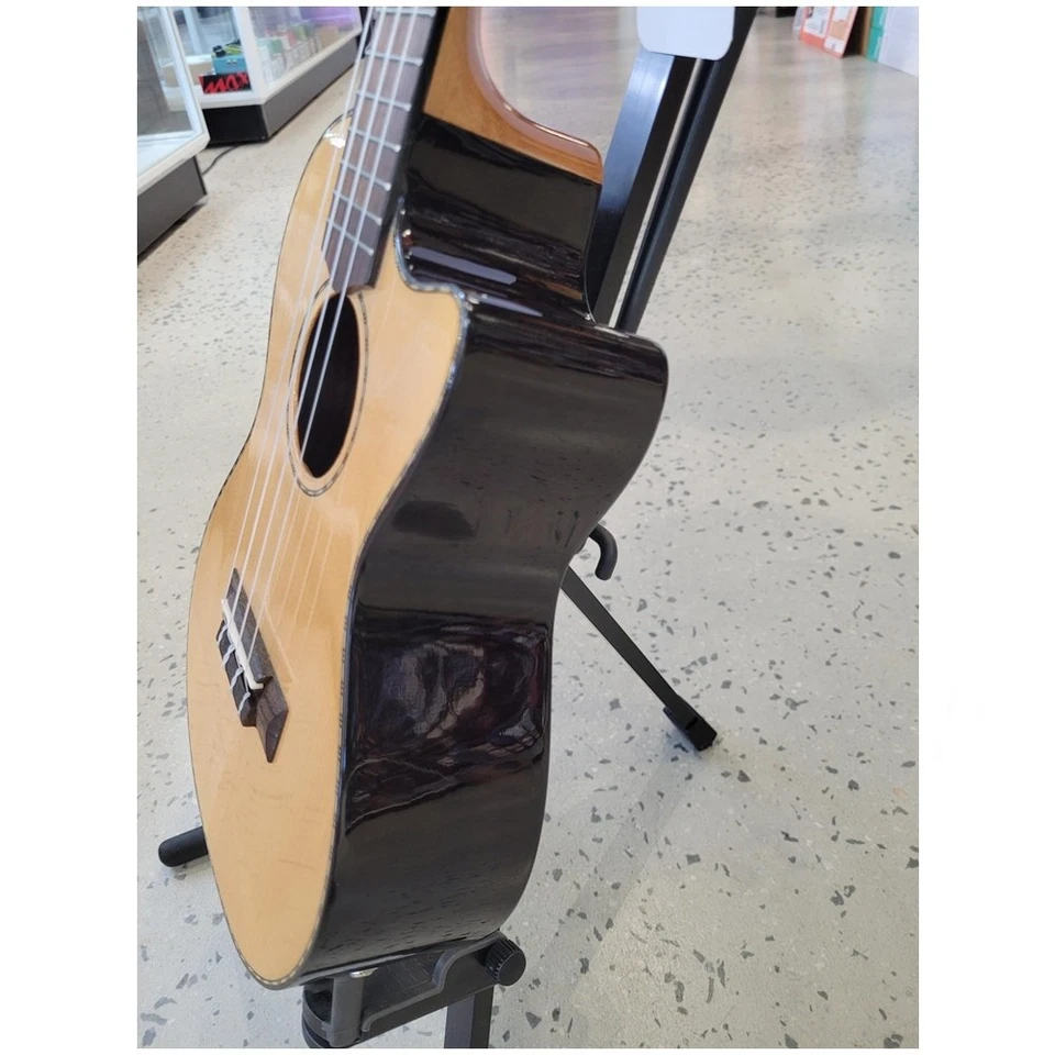 Cordoba Tenor Ukulele Acoustic / Electric Cutaway Indian Rosewood Back Bag inclu - Image 4 of 4